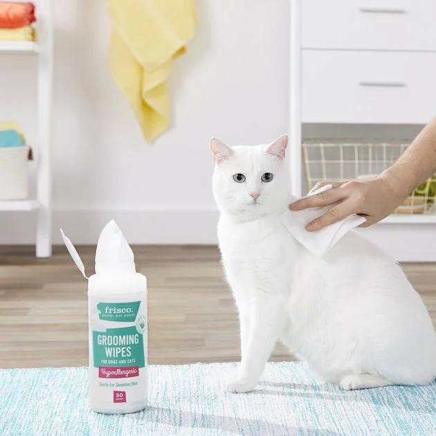 Frisco Hypoallergenic Waterless Grooming Wipes with Aloe for Dogs & Cats, Unscented, 50 count 8 Frisco Hypoallergenic Waterless Grooming Wipes with Aloe for Dogs & Cats, Unscented, 50 count - Image 6