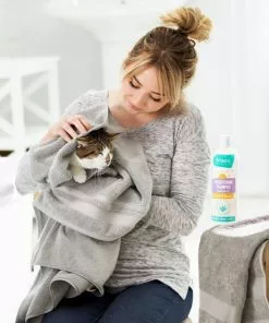 Frisco Brightening Cat & Dog Shampoo with Aloe 9 Frisco Brightening Cat & Dog Shampoo with Aloe -Pet Food Gear Shop 192074 PT4. SY630 V1589487671