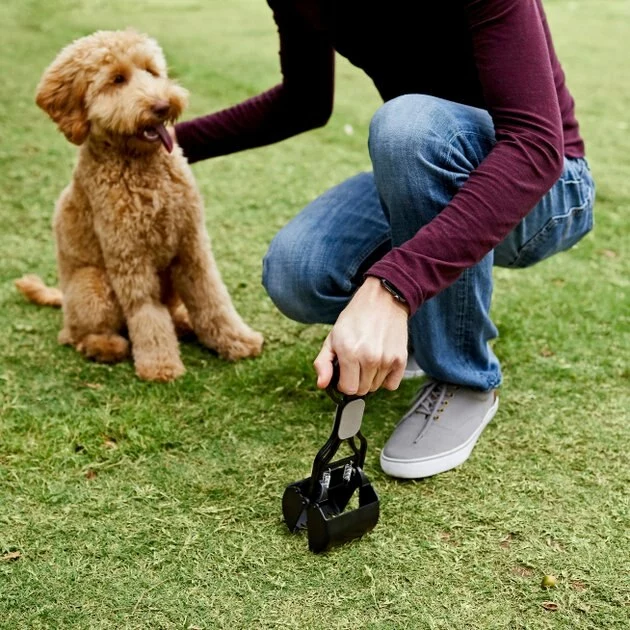 Frisco Spring Action Scooper 5 Frisco Spring Action Scooper - Image 3