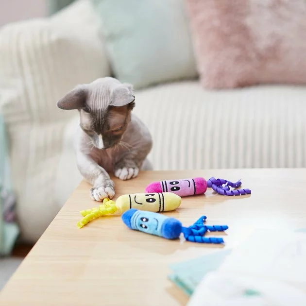 Frisco Crayon Plush Kicker Cat Toy with Catnip 5 Frisco Crayon Plush Kicker Cat Toy with Catnip - Image 3