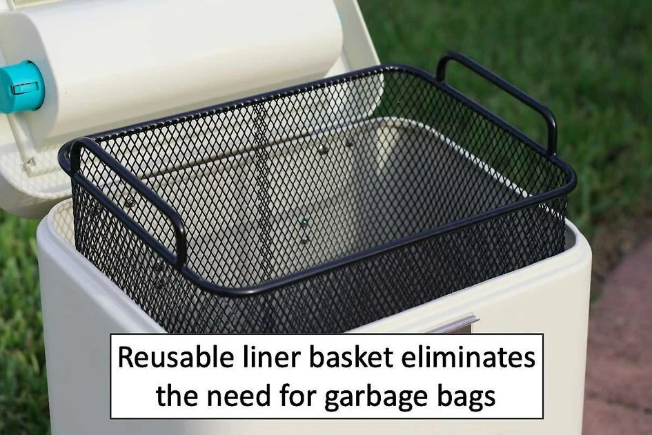 PawPail||Frisco PawPail Dog & Cat Waste Station + Frisco Spring Action Foldable Scooper, Large 7 PawPail||Frisco PawPail Dog & Cat Waste Station + Frisco Spring Action Foldable Scooper, Large - Image 5